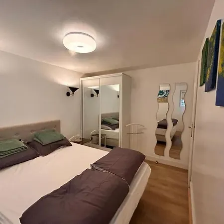 아파트 Appt T2 A 10 M De La *